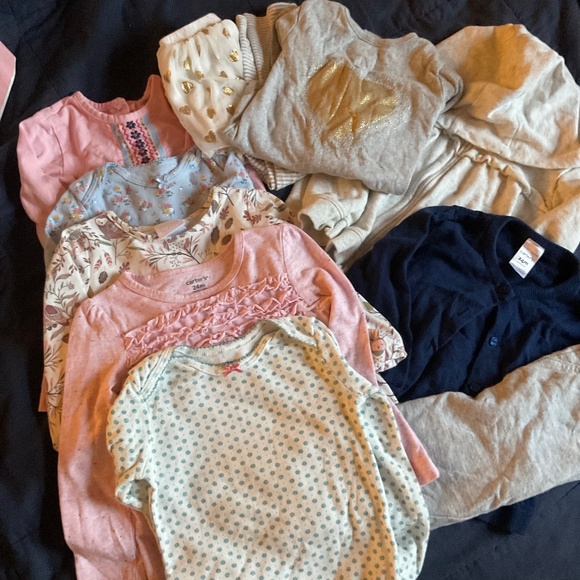 Other - Carters girls bundle 24M